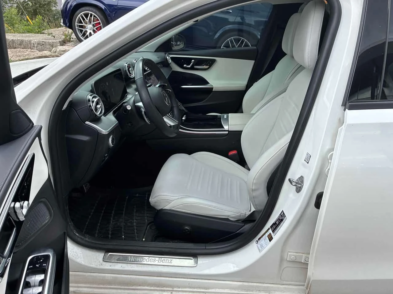 Mercedes-Benz C 300 * CARFAX * ОТ ПРЕДСТАВИТЕЛСТВО НА МЕРЦЕДЕС * , снимка 5 - Автомобили и джипове - 55588535