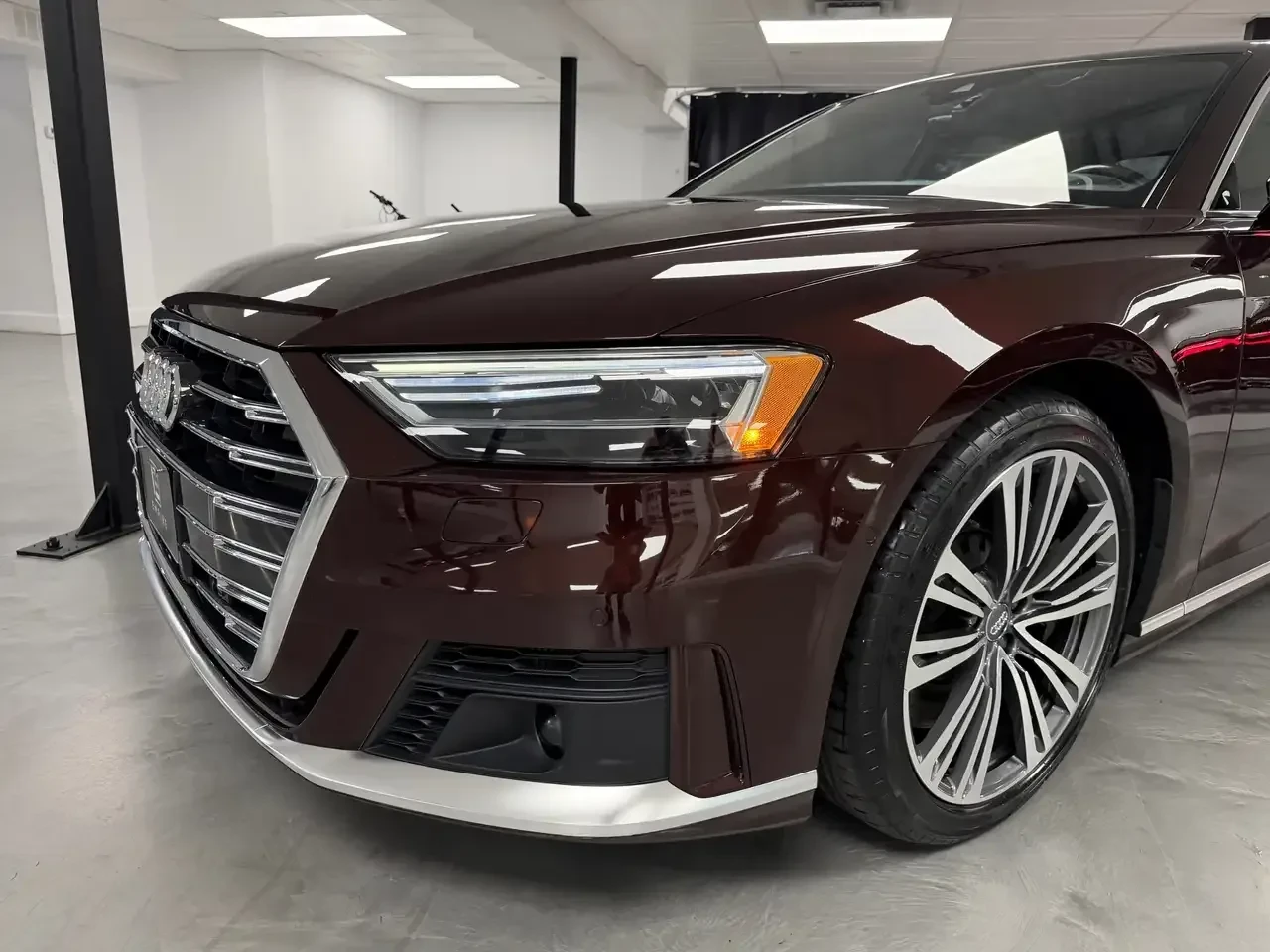 Audi A8 L60* 360* ДИСТРОНИК* ОБДУХ* ВАКУМ* КРАЙНА ЦЕНА, снимка 2 - Автомобили и джипове - 55769724
