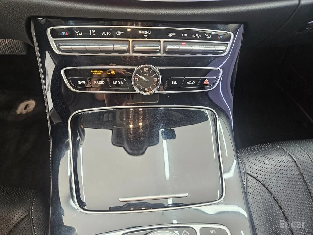 Mercedes-Benz CLS 400 4MATIC* BURMESTER* ОБДУХВАНЕ* ДИСТРОНИК* ХЕДЪП* 36, снимка 8 - Автомобили и джипове - 55971329