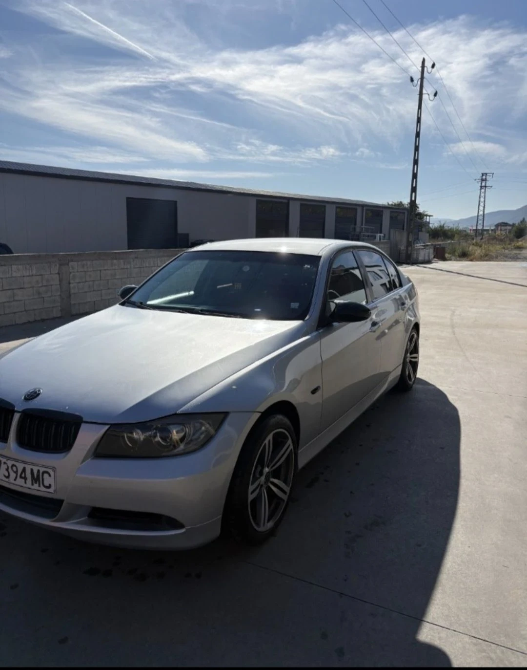 BMW 320, снимка 4 - Автомобили и джипове - 56451551