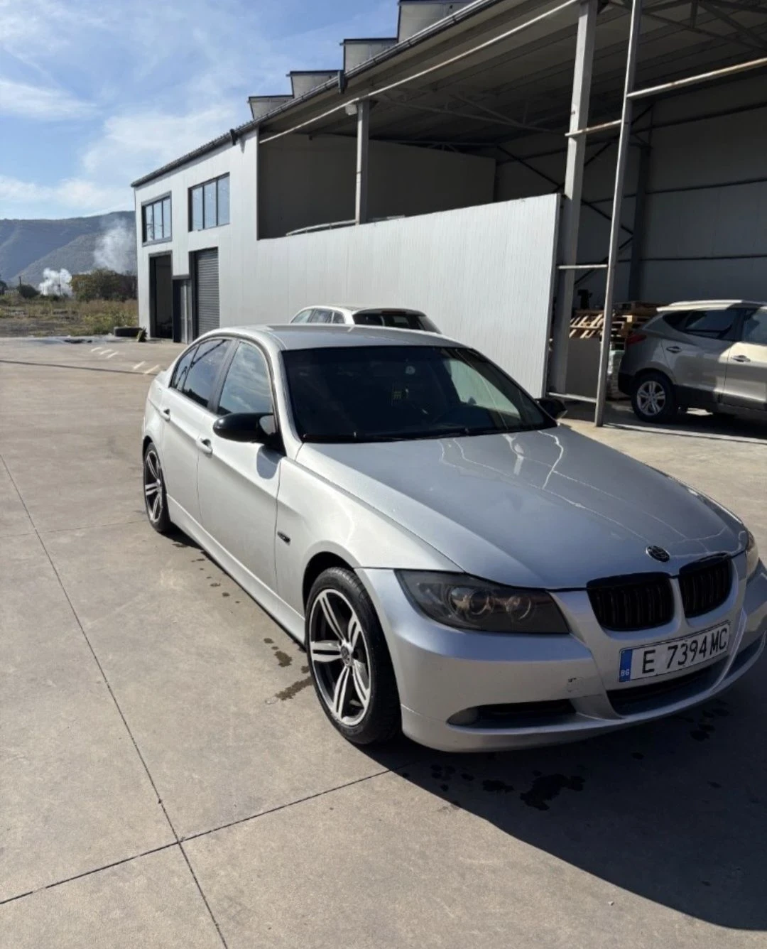 BMW 320, снимка 2 - Автомобили и джипове - 56451551
