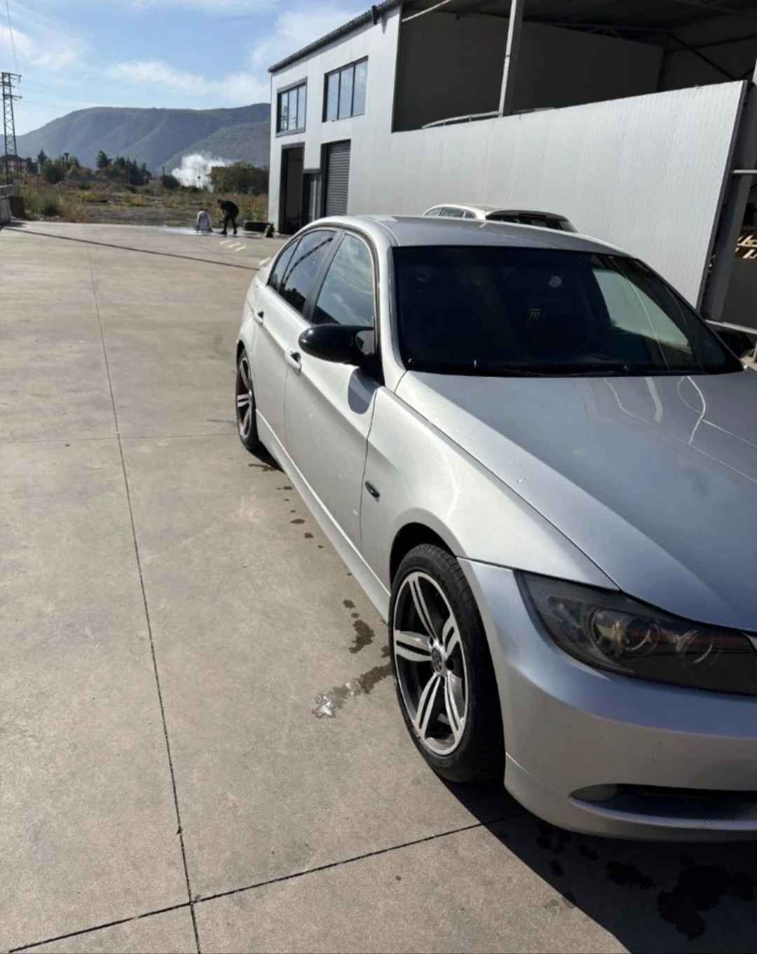 BMW 320, снимка 3 - Автомобили и джипове - 56451551