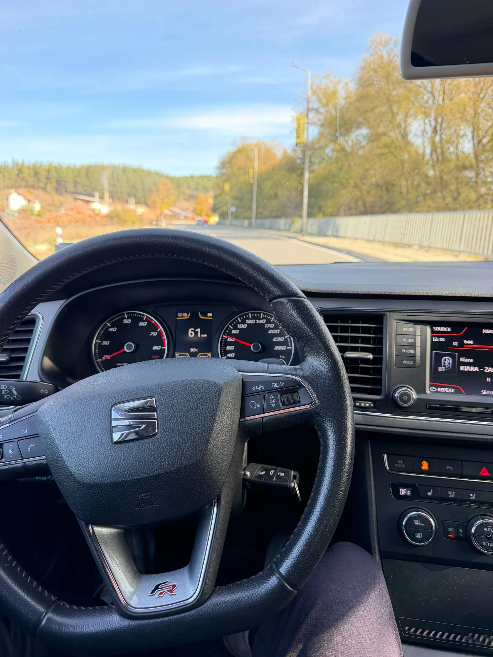 Seat Leon, снимка 13 - Автомобили и джипове - 56634308