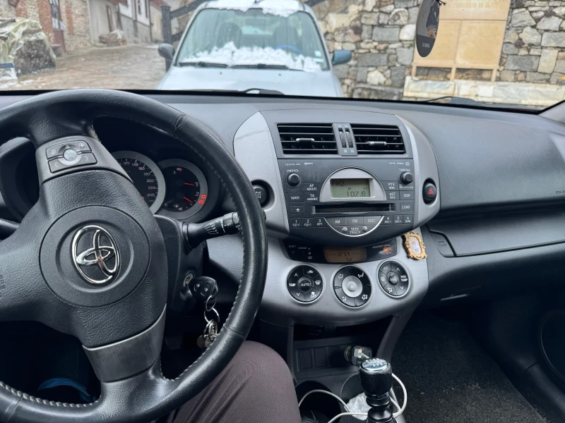 Toyota Rav4, снимка 6 - Автомобили и джипове - 53062875