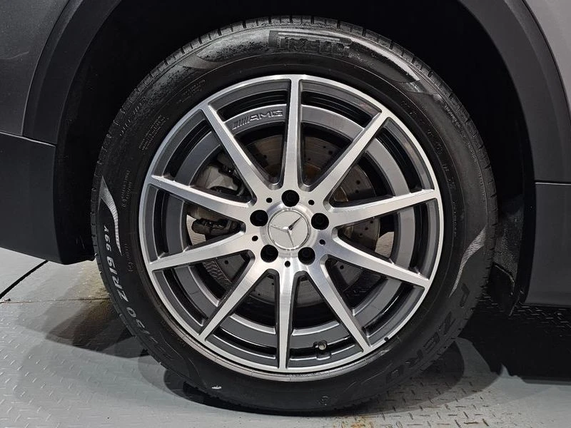 Mercedes-Benz GLB35AMG 2.0 260920 Automatic, снимка 4 - Автомобили и джипове - 55835875