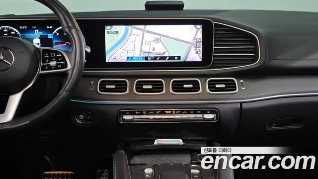 Mercedes-Benz GLE 400 | TOP SERVICE , снимка 12 - Автомобили и джипове - 56013765