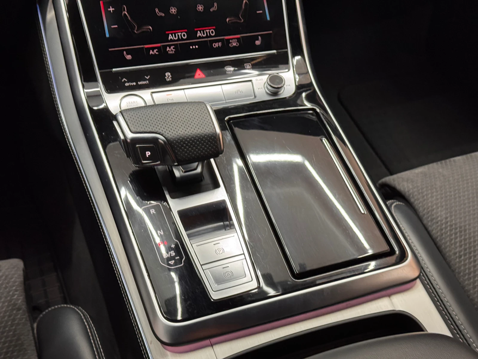 Audi Q8 50TDI* S Line* DISTRO* KEYLESS* 360CAM | Mobile.bg   13