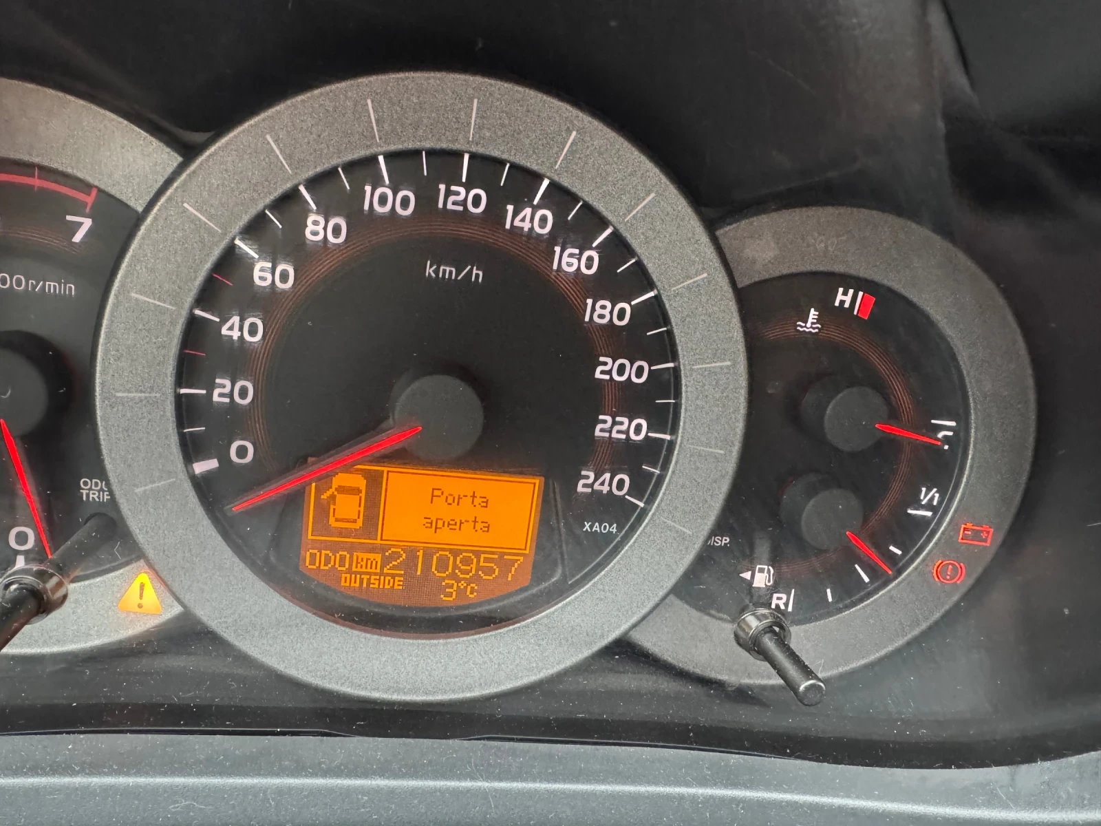 Toyota Rav4  - изображение 8