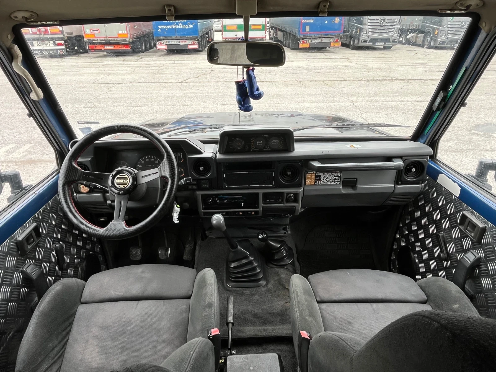 Toyota Land cruiser 2.4, снимка 10 - Автомобили и джипове - 54380390