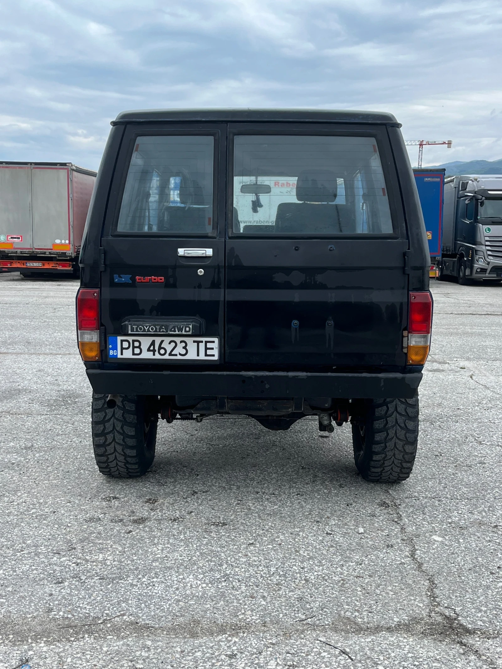 Toyota Land cruiser 2.4, снимка 4 - Автомобили и джипове - 54380390