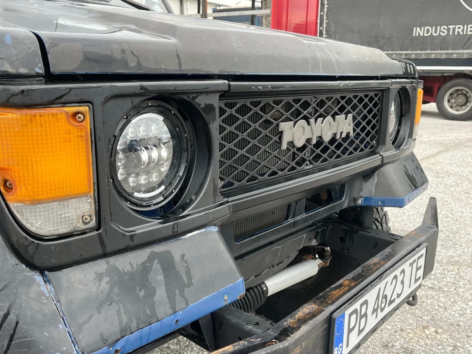 Toyota Land cruiser 2.4, снимка 9 - Автомобили и джипове - 54380390