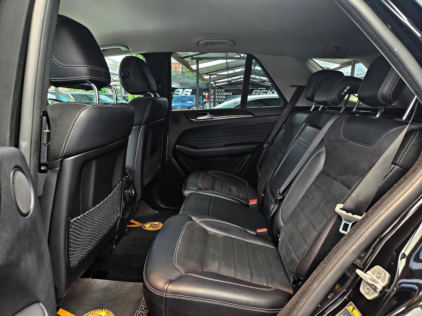 Mercedes-Benz ML 350 AMG/GERMANY/CAMERA/ПОДГРЕВ/АМБИЕНТ/AUTO HOLD/LIZIN, снимка 16 - Автомобили и джипове - 54959201