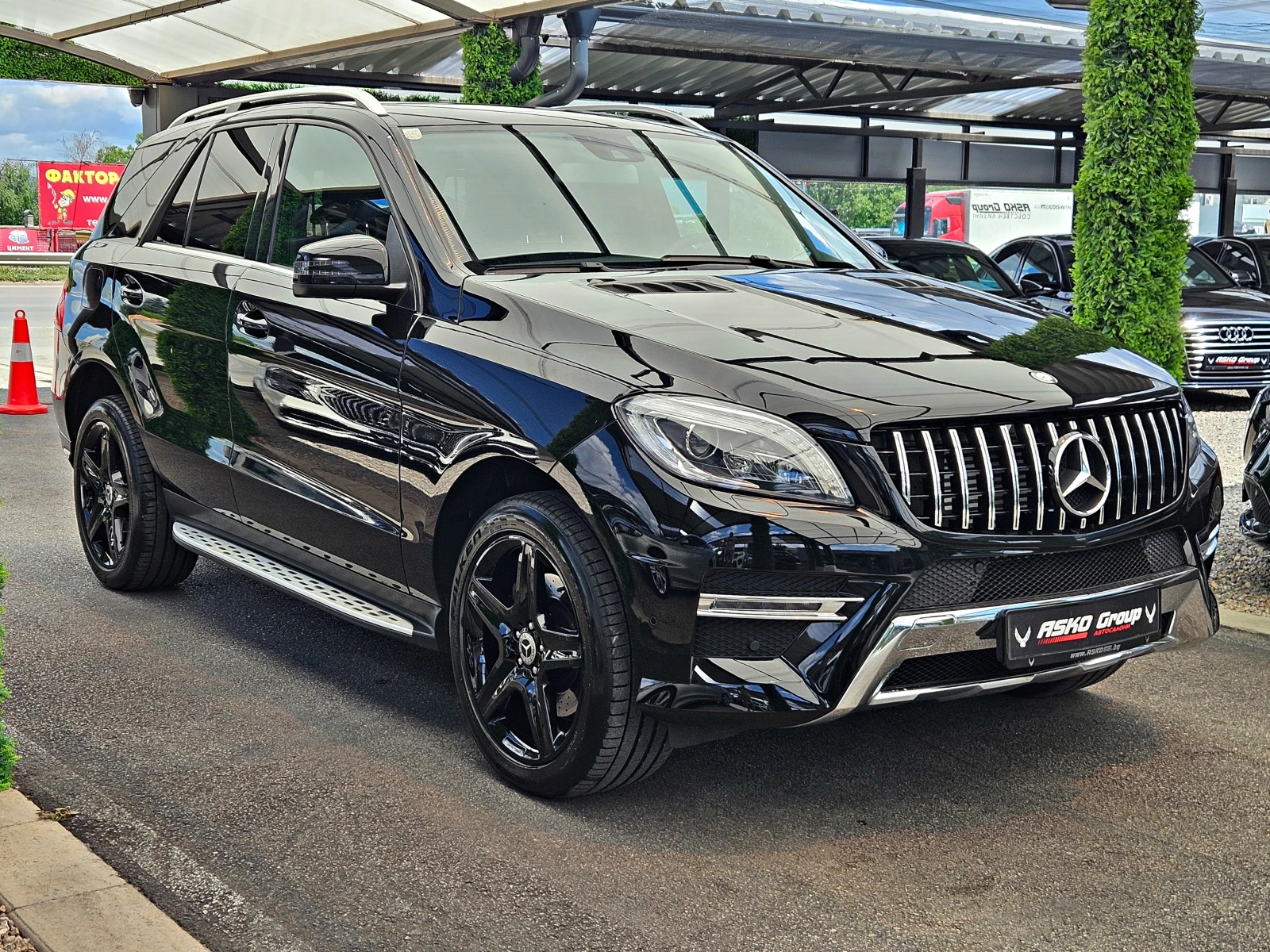 Mercedes-Benz ML 350 AMG/GERMANY/CAMERA/ПОДГРЕВ/АМБИЕНТ/AUTO HOLD/LIZIN, снимка 3 - Автомобили и джипове - 54959201