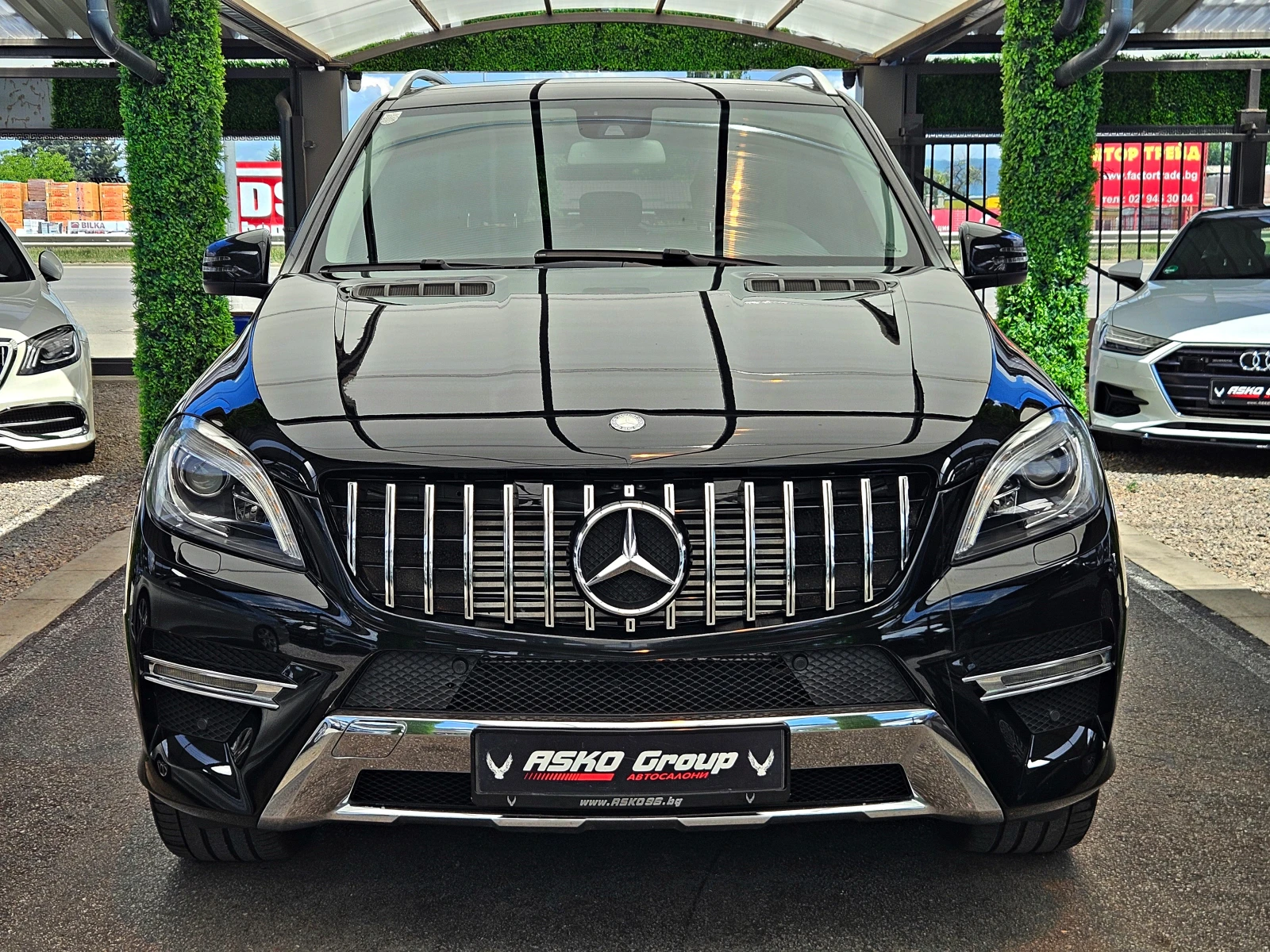 Mercedes-Benz ML 350 AMG/GERMANY/CAMERA/ПОДГРЕВ/АМБИЕНТ/AUTO HOLD/LIZIN, снимка 2 - Автомобили и джипове - 54959201