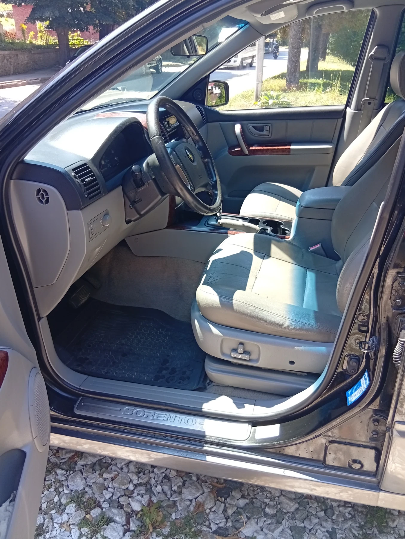 Kia Sorento 2.5 CRDI, снимка 4 - Автомобили и джипове - 56131204