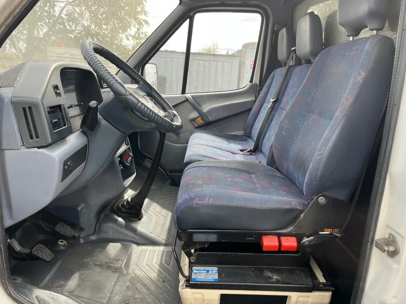 Mercedes-Benz Sprinter 412 2.9D Хладилен, снимка 11 - Бусове и автобуси - 51865844
