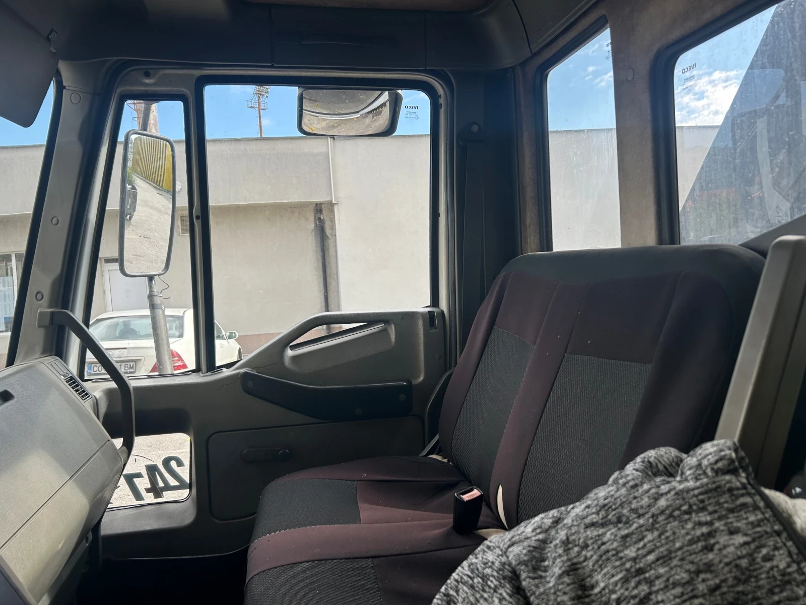 Iveco 75e15 Специален, кран, снимка 8 - Камиони - 56580696