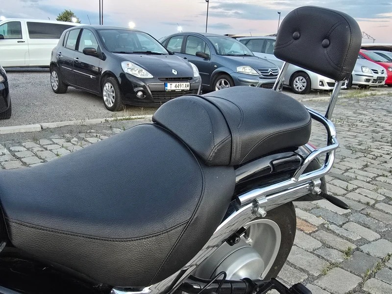 Suzuki Intruder C1800R 22500KM. УНИКАТ!!!, снимка 8 - Мотоциклети и мототехника - 53508566