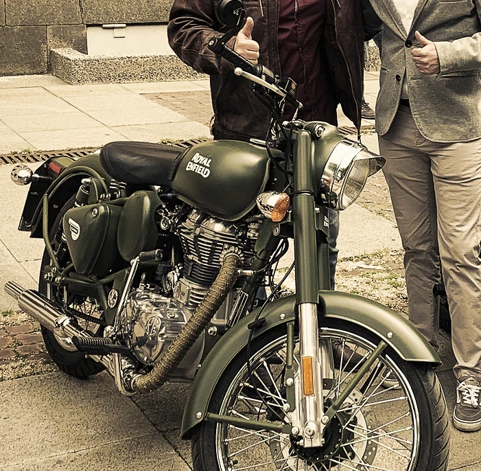 Royal Enfield Classic 500  - изображение 3