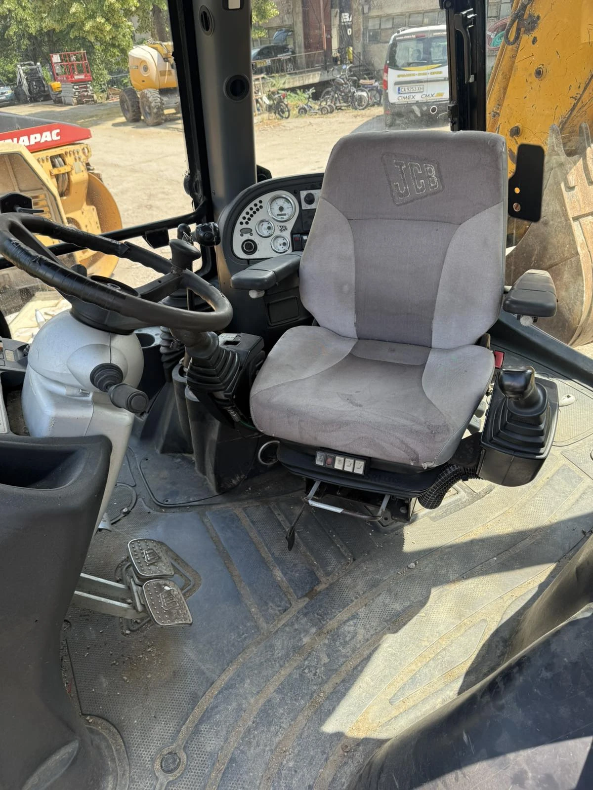 Багер JCB 3CX, снимка 3 - Индустриална техника - 55216981