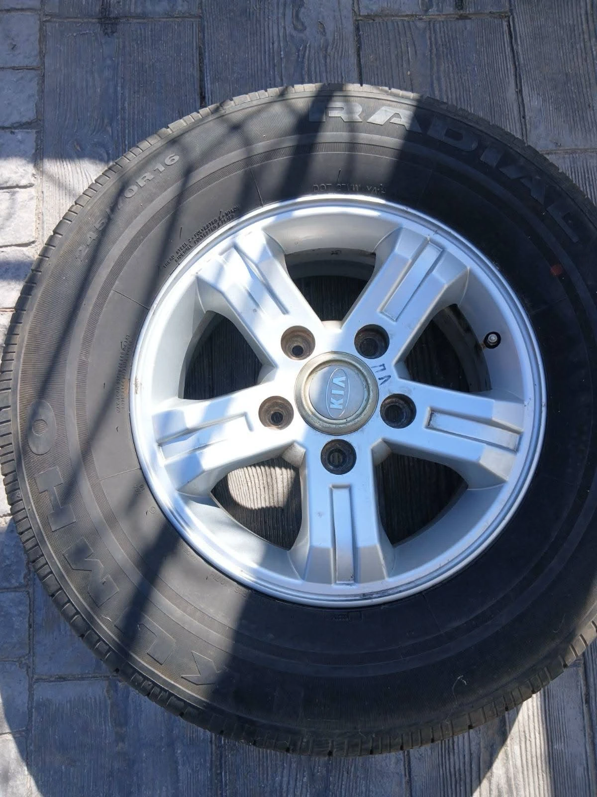 Гуми с джанти Други 245/70R16