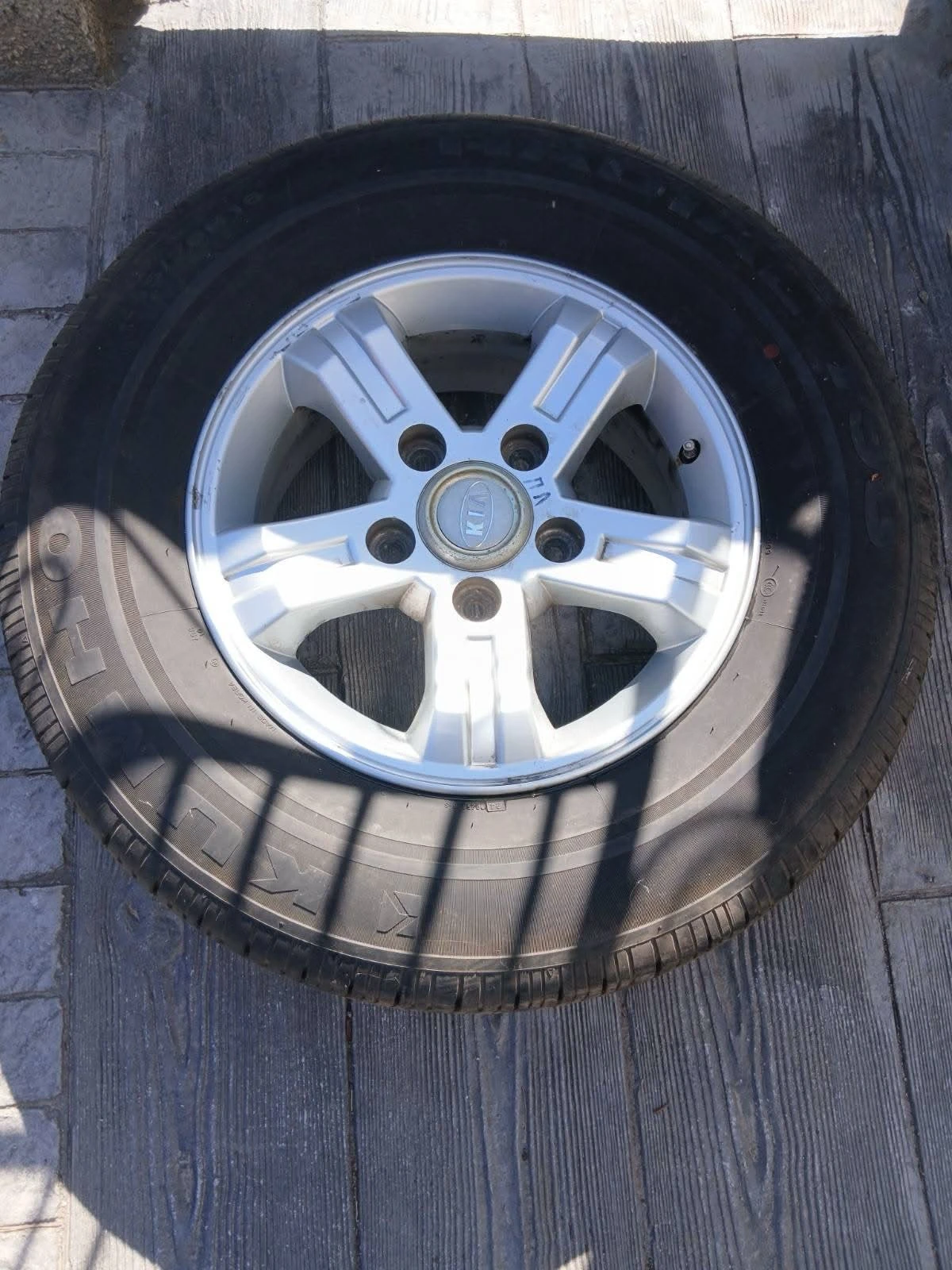 ���� � ������ 245/70R16 �� Kia Sorento | Mobile.bg � ����������� 2