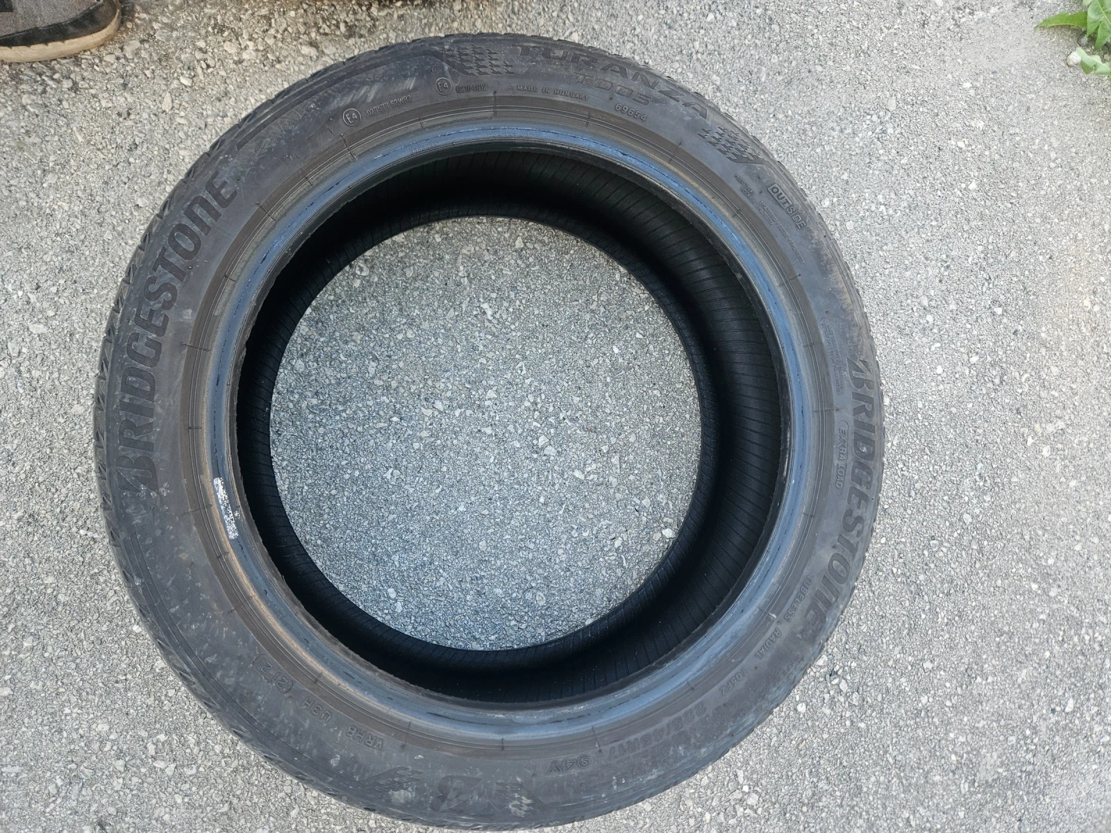 Гуми Летни 225/45R17, снимка 2 - Гуми и джанти - 55647504