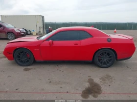 Dodge Challenger R/T АЛКАНТАРА АВТОКРЕДИТ КЛИП НА ДВИГАТЕЛ, снимка 2