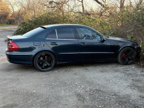 Mercedes-Benz E 320, снимка 1