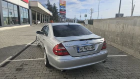 Mercedes-Benz E 320, снимка 3