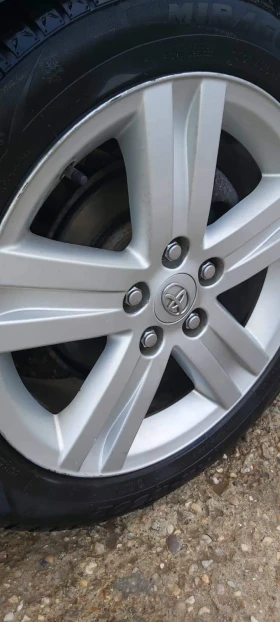 Toyota Auris - 2000 € / 3911.66 лв. - 62870903 4