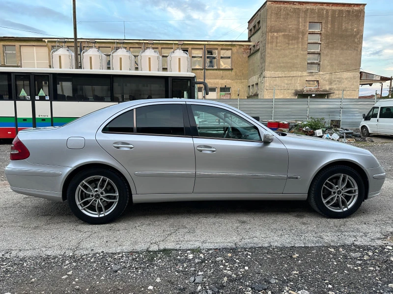 Mercedes-Benz E 280 ELEGANCE, снимка 7 - Автомобили и джипове - 44458759