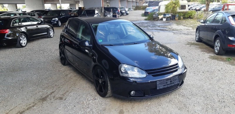 VW Golf 1.6 Бензин, снимка 7 - Автомобили и джипове - 47432504