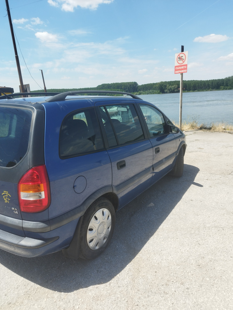 Opel Zafira 1.6, снимка 4 - Автомобили и джипове - 46418436