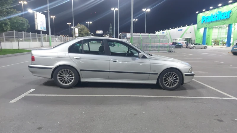 BMW 530 Ръчка, снимка 4 - Автомобили и джипове - 47514864