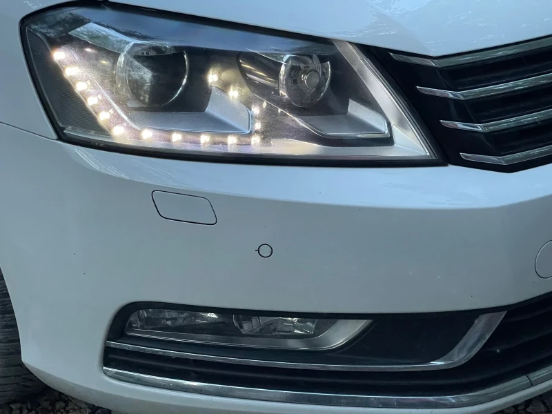 VW Passat 2.0TDI/DSG/Navi/LED/Bi-xenon/Comfortline/Германия, снимка 7 - Автомобили и джипове - 47623469