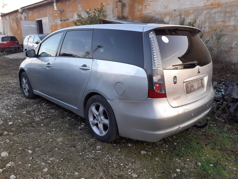 Mitsubishi Grandis 2.0 DiD na chasti, снимка 3 - Автомобили и джипове - 48129701