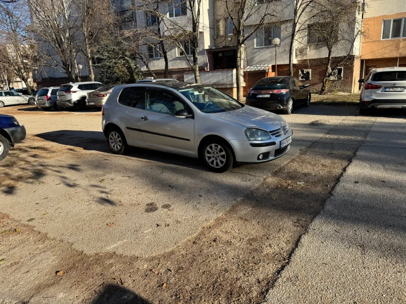 VW Golf 5, снимка 7 - Автомобили и джипове - 48494754