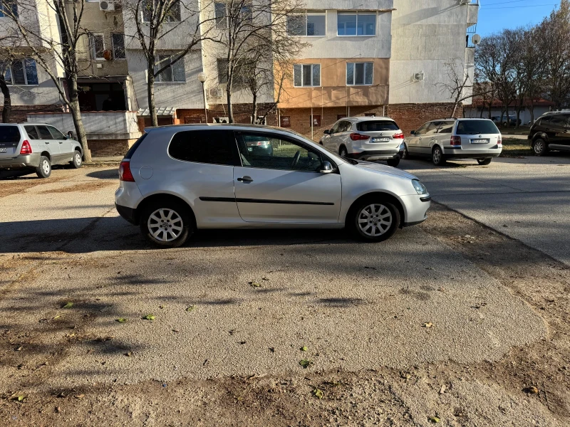 VW Golf 5, снимка 6 - Автомобили и джипове - 48494754