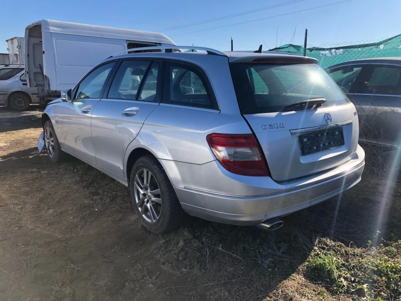 Mercedes-Benz C 200, снимка 3 - Автомобили и джипове - 49026122