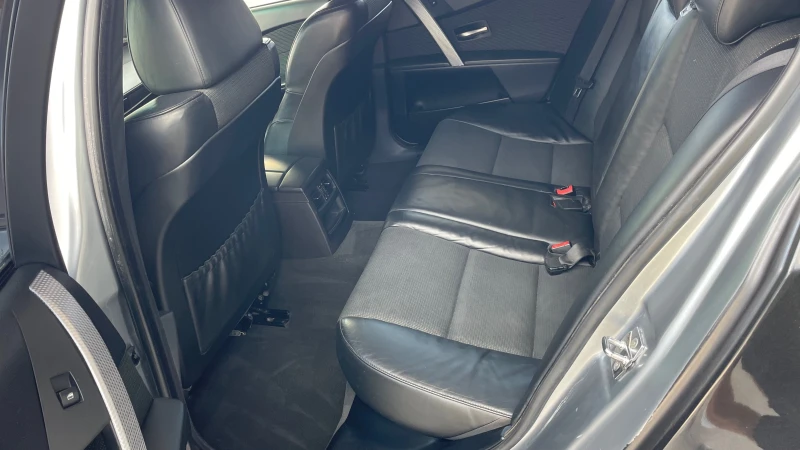 BMW 530 M-PACKET- NAVI, снимка 17 - Автомобили и джипове - 50333070