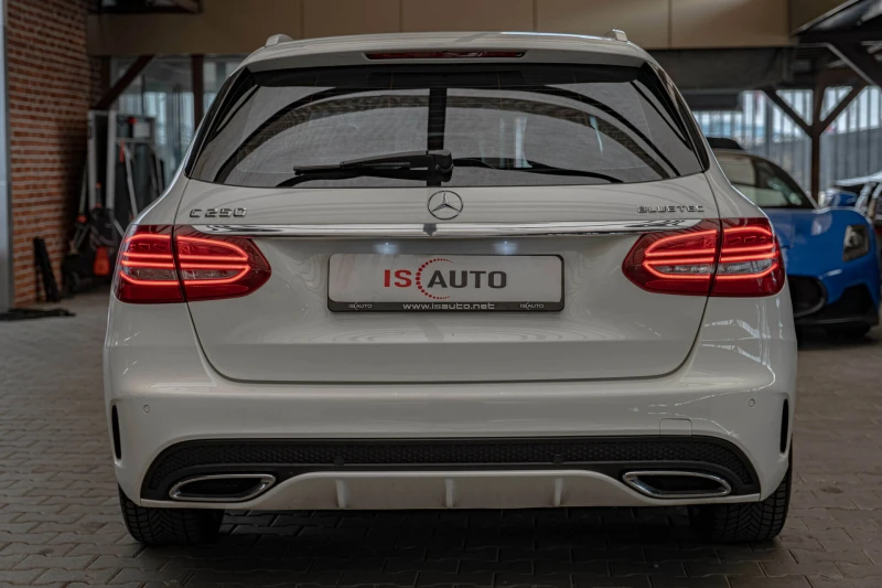 Mercedes-Benz C 250 CDI/BlueTEC/4MATIC/AMG/7G/Панорама, снимка 4 - Автомобили и джипове - 51279222