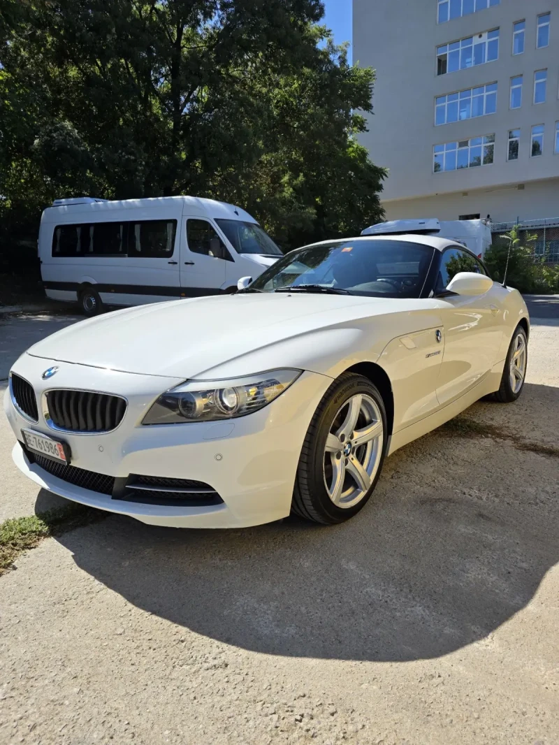 BMW Z4 sDrive23i, снимка 2 - Автомобили и джипове - 52544159