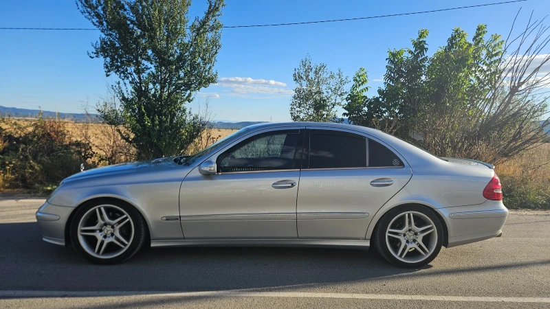 Mercedes-Benz E 320, снимка 9 - Автомобили и джипове - 52893837