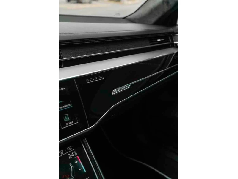 Audi A8 * 55 TFSI quattro * CARFAX * ЦЕНА ДО БГ, снимка 11 - Автомобили и джипове - 52932003