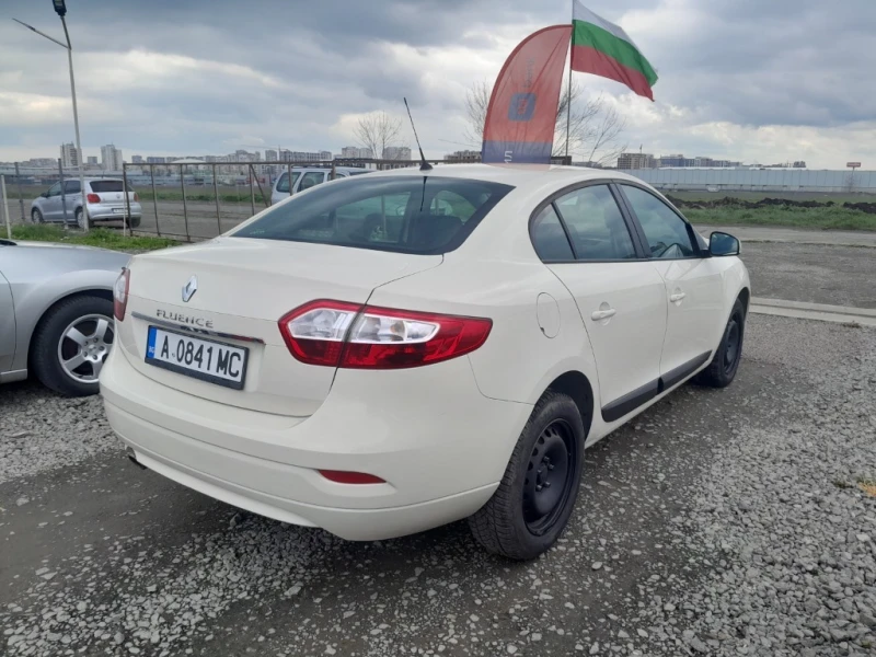Renault Fluence, снимка 2 - Автомобили и джипове - 53083739