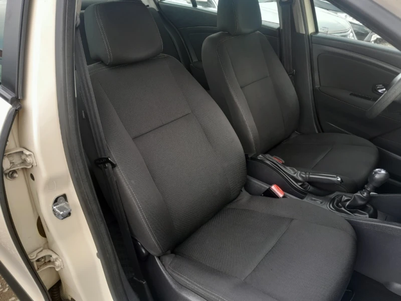 Renault Fluence, снимка 11 - Автомобили и джипове - 53083739