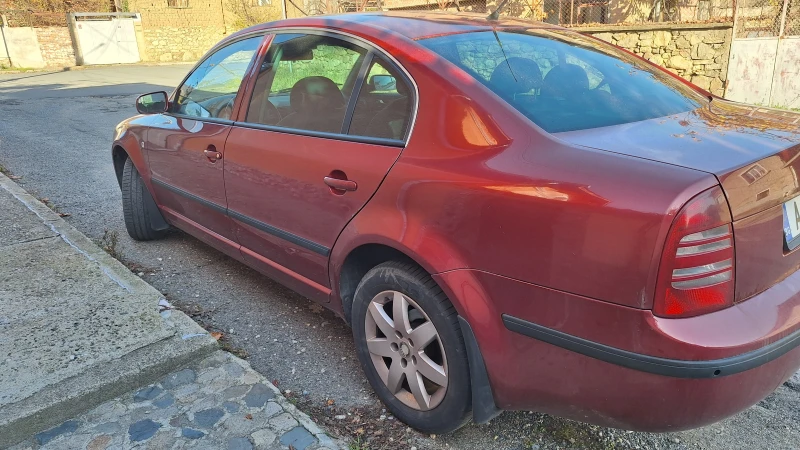 Skoda Superb, снимка 5 - Автомобили и джипове - 53196372