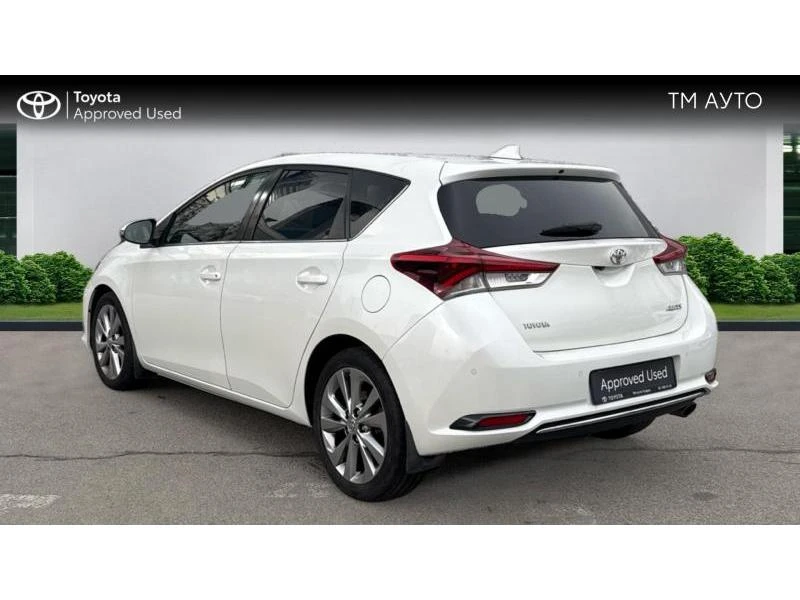 Toyota Auris 1.2P Luna, снимка 2 - Автомобили и джипове - 48611858