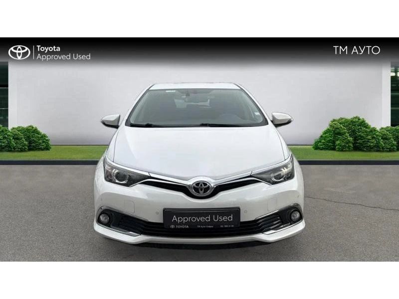 Toyota Auris 1.2P Luna, снимка 5 - Автомобили и джипове - 48611858